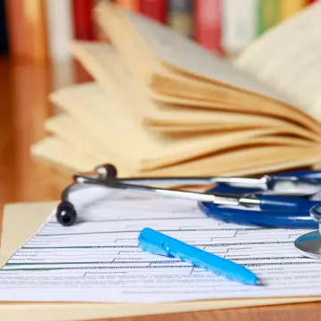 Buch_Stetoskop_Stift